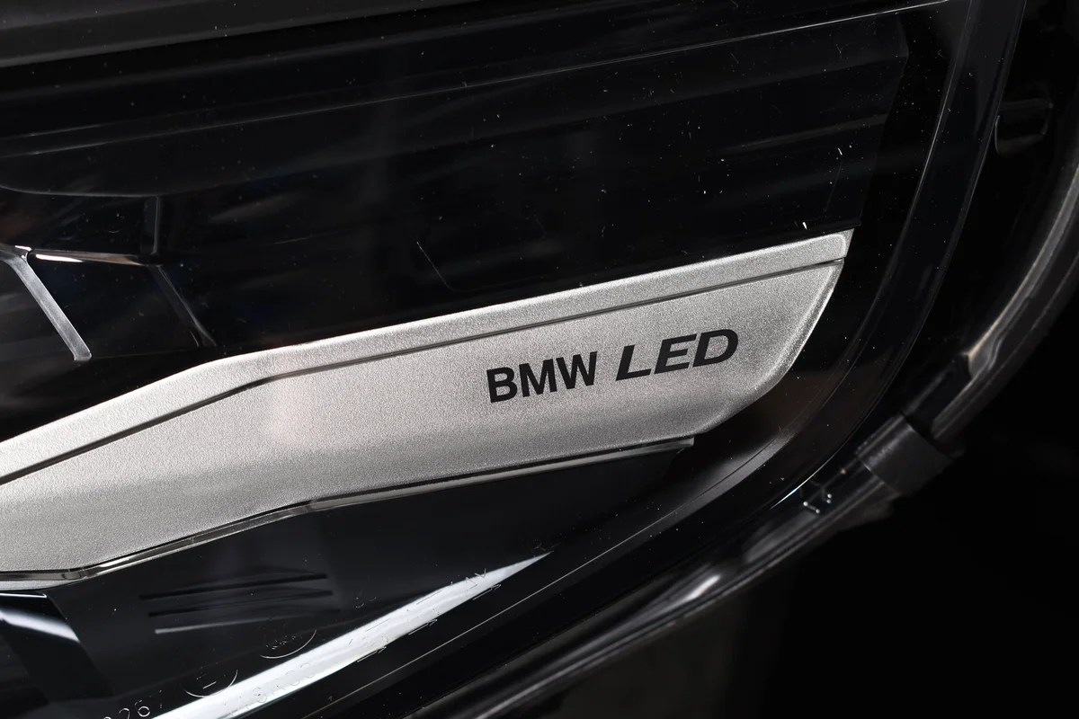 BMW 5 G60 G61 Frontteil gebraucht image 6