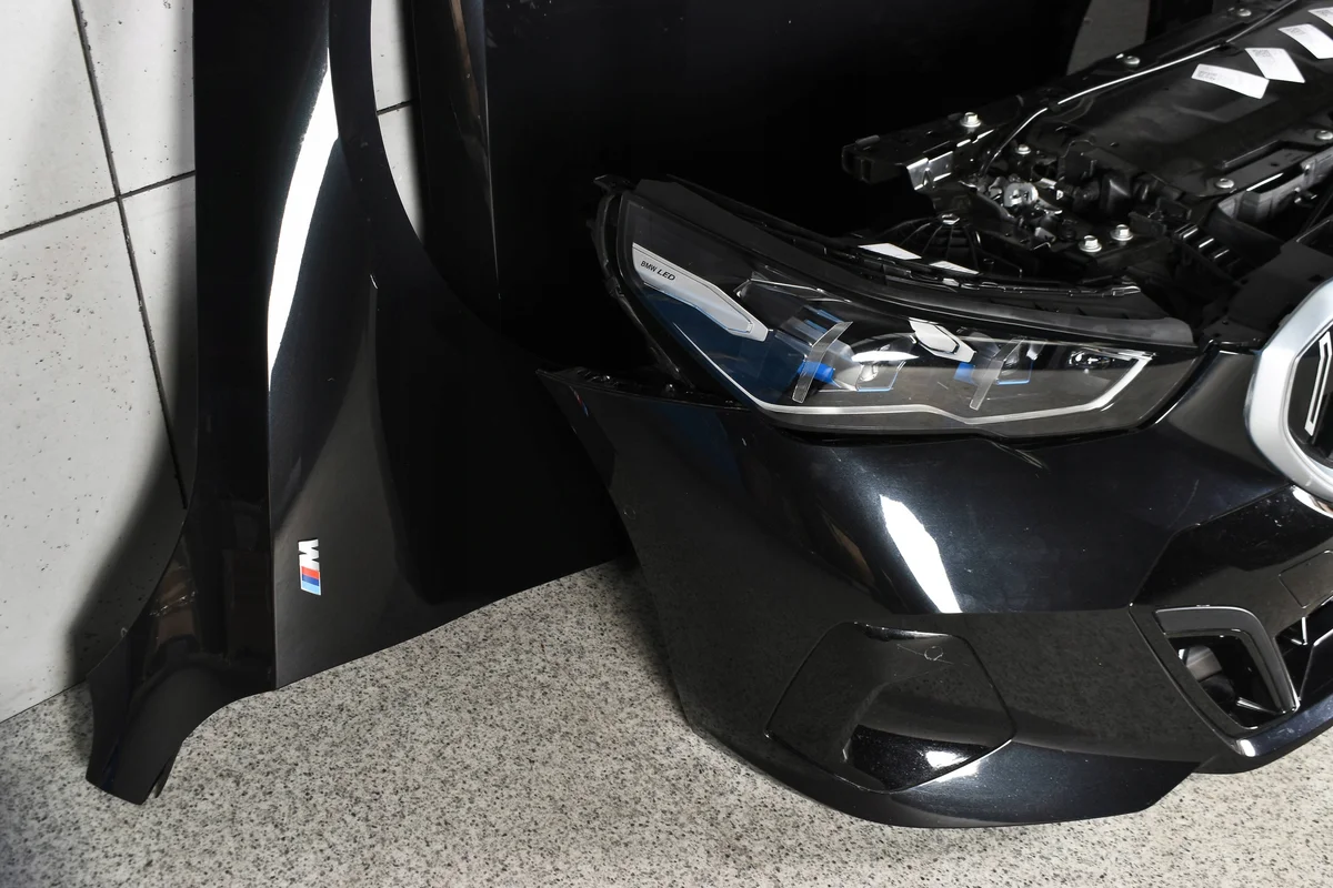 BMW 5 G60 G61 Frontteil gebraucht image 7