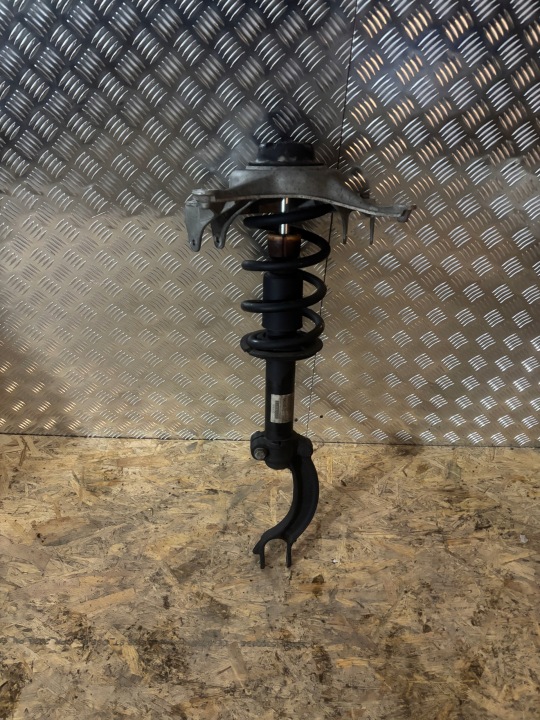 PORSCHE MACAN Front Right Shock Absorber 95B413031AC