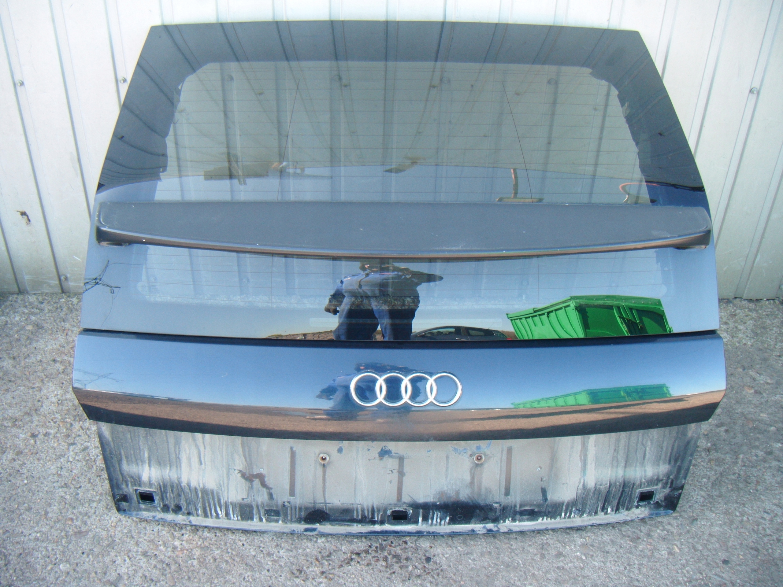 AUDI A2 99-05 Takaluukku ilman lasia LZ5Q image 4