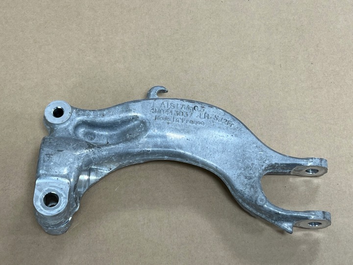 AUDI A6 Q8 A8 Q7 SHOCK ABSORBER FORK 4M0413037H