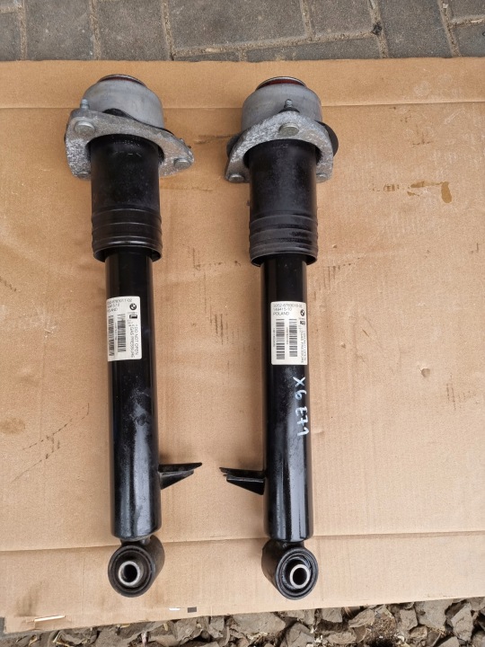 BMW X6 E71 rear shock absorbers L+R 6783018 6783017