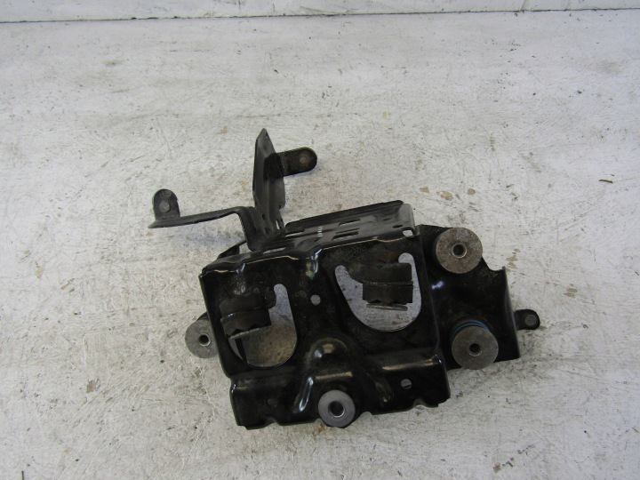 VW Touareg III Halter Luftfederungskompressor 4154063532