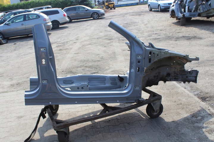 VW Passat B8 lift etuosa oikea