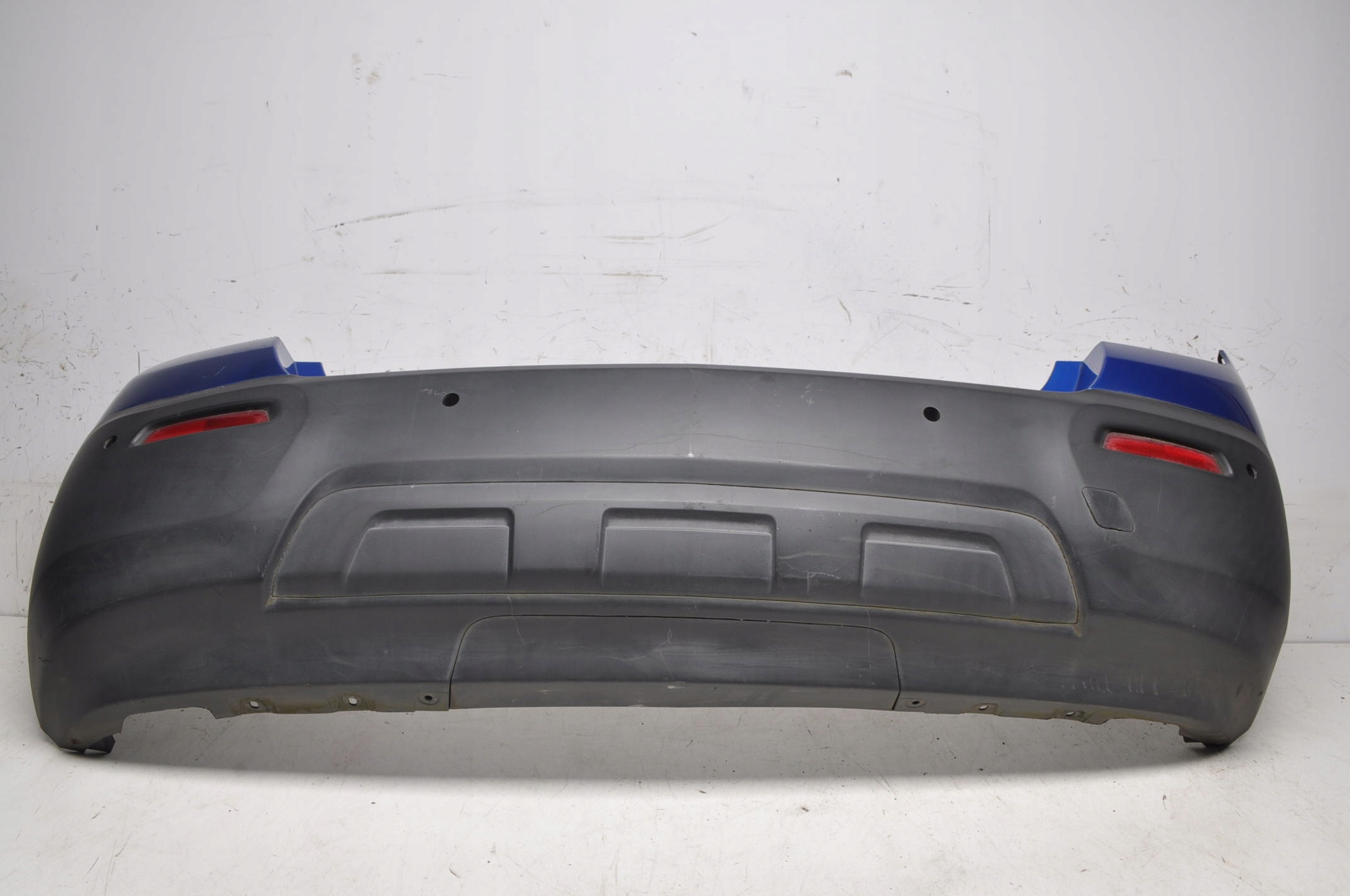 CHEVROLET TRAX ACHTERBUMPER 95235044 GQM SUV MET PDC image 2