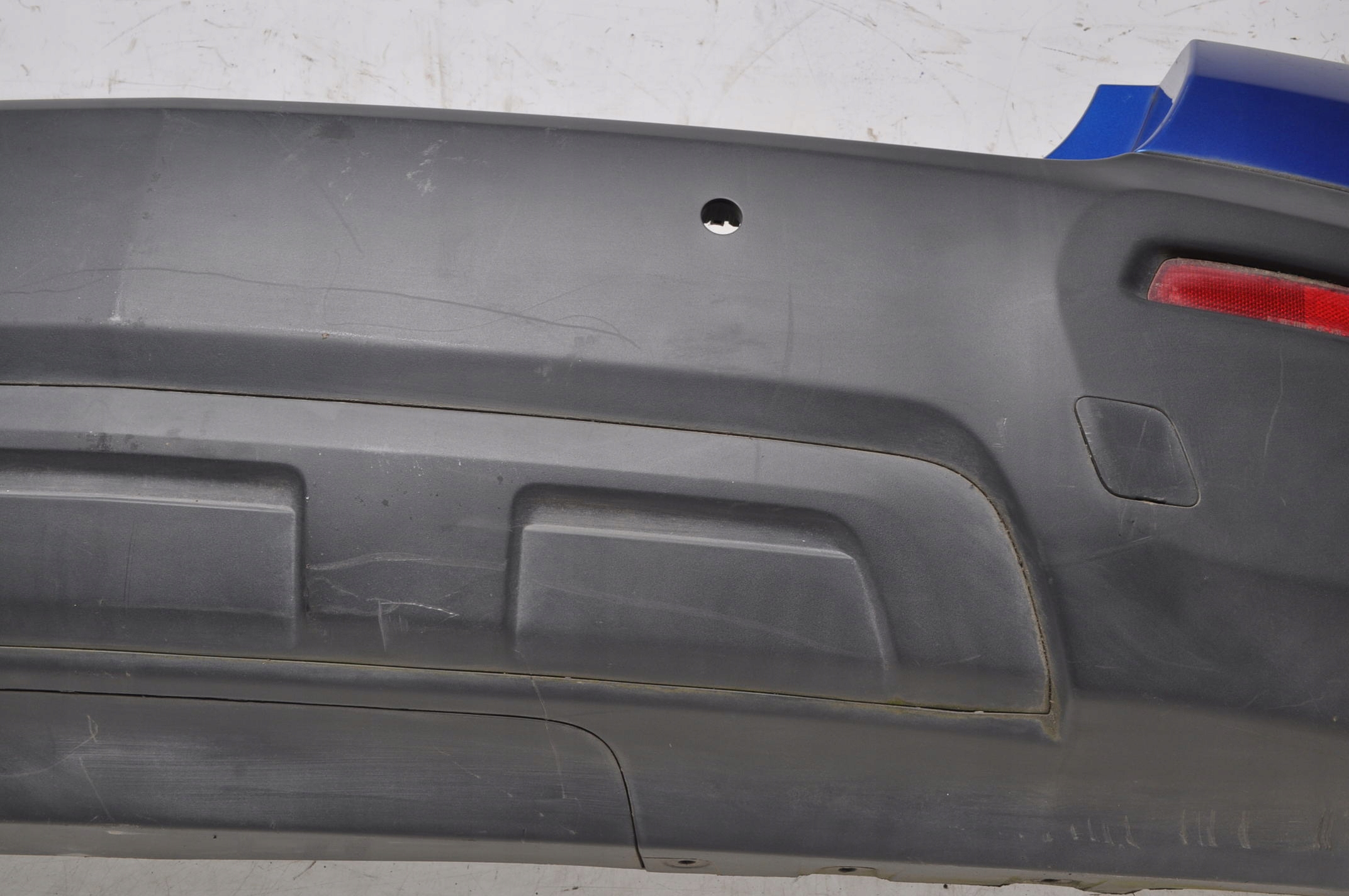 CHEVROLET TRAX ACHTERBUMPER 95235044 GQM SUV MET PDC image 4