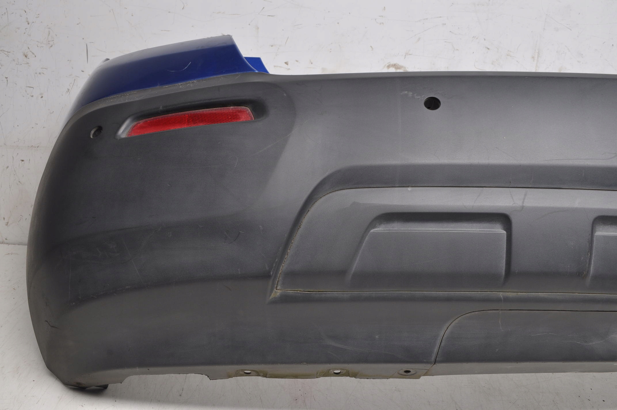 CHEVROLET TRAX ACHTERBUMPER 95235044 GQM SUV MET PDC image 5