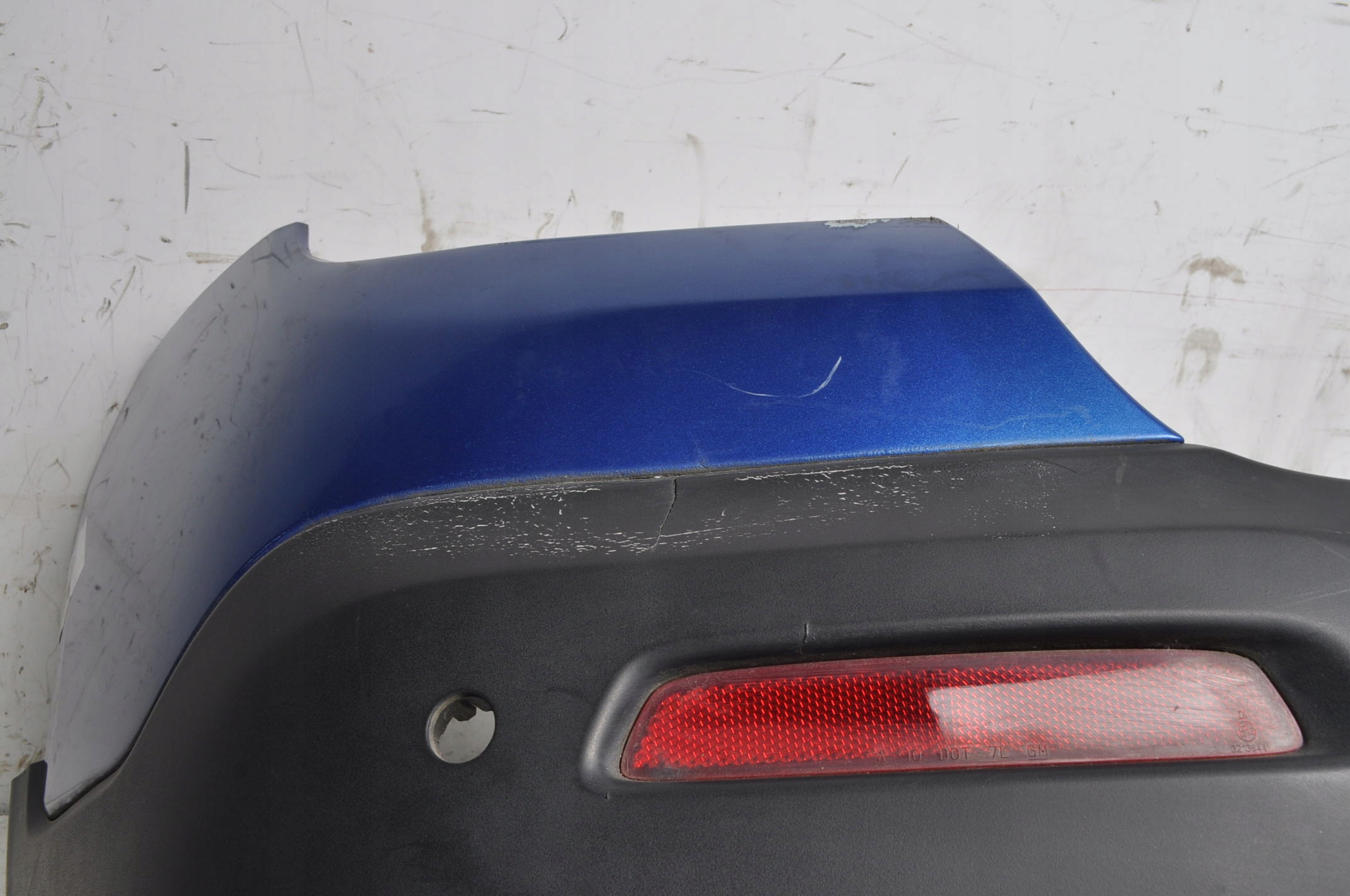 CHEVROLET TRAX ACHTERBUMPER 95235044 GQM SUV MET PDC image 6