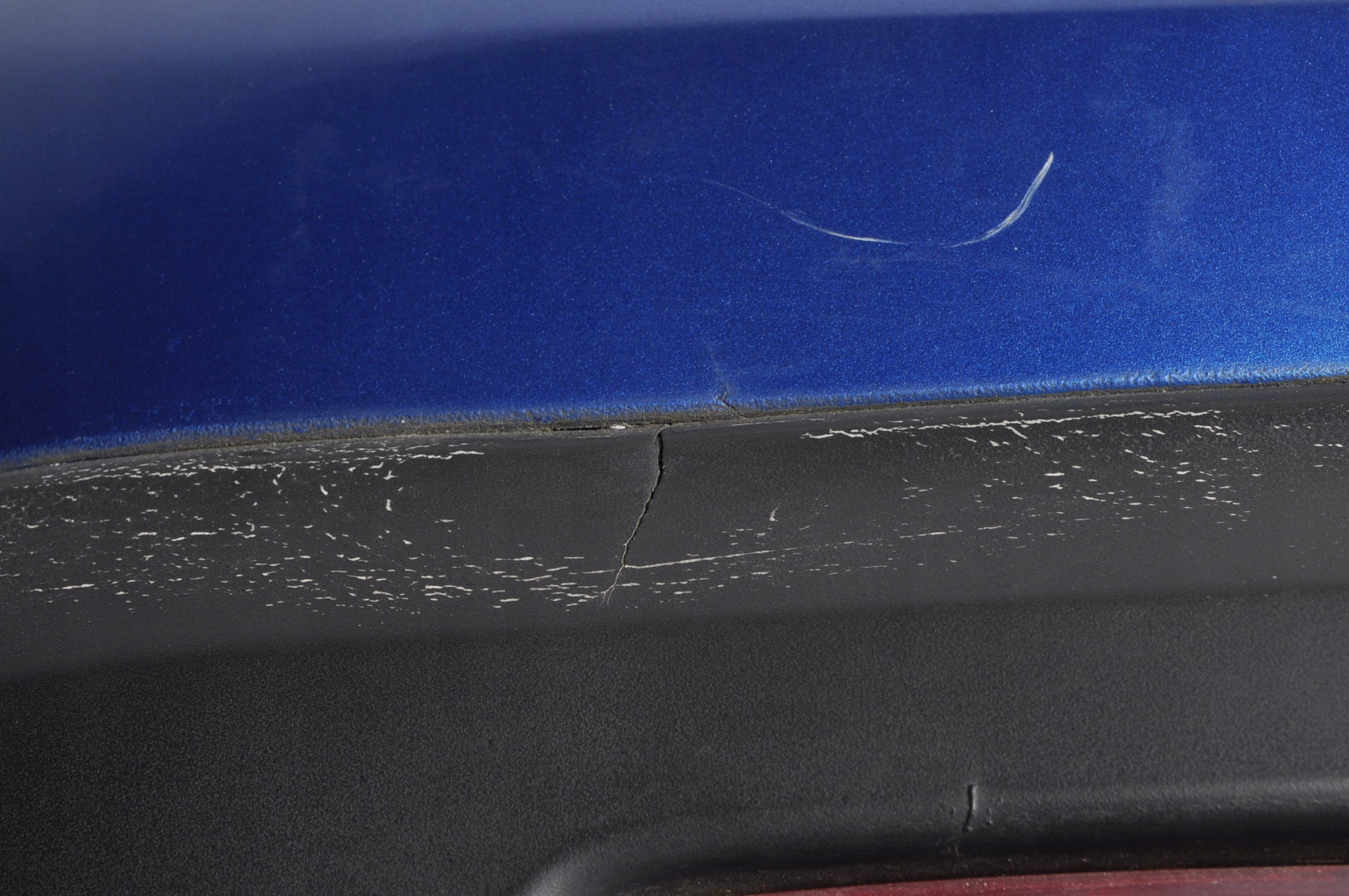 CHEVROLET TRAX ACHTERBUMPER 95235044 GQM SUV MET PDC image 7