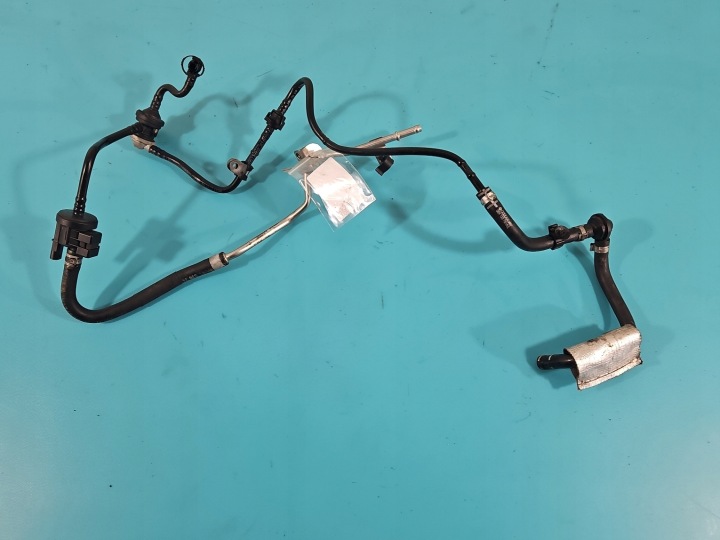 AUDI A4 B8 1.8TFSI ALIPUTKISTO 06H133761AS 06H133518