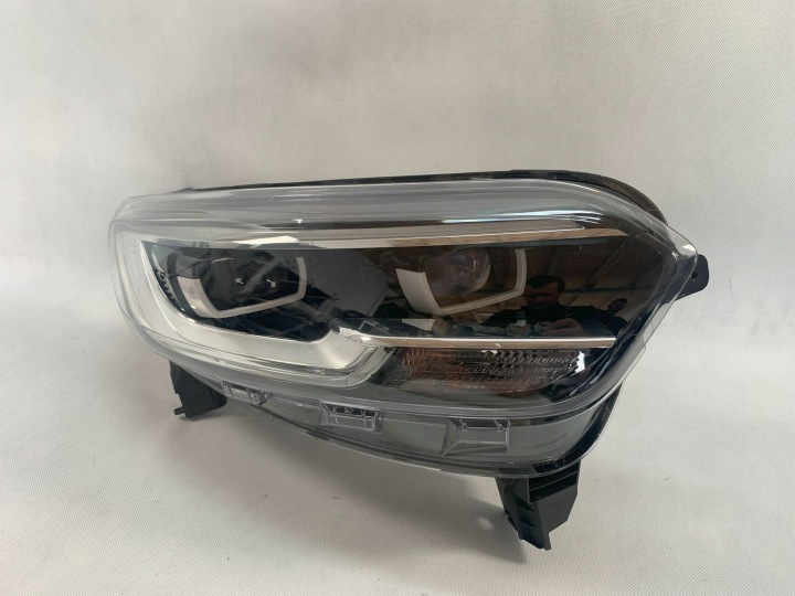 Right headlight Renault Kadjar FL 18-22 LED PURE VISION 260108354R