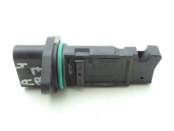 AUDI A4 B7 8H0 04-08 4.2 V8 FSI Luftmassenmesser 0280218187 077133471M