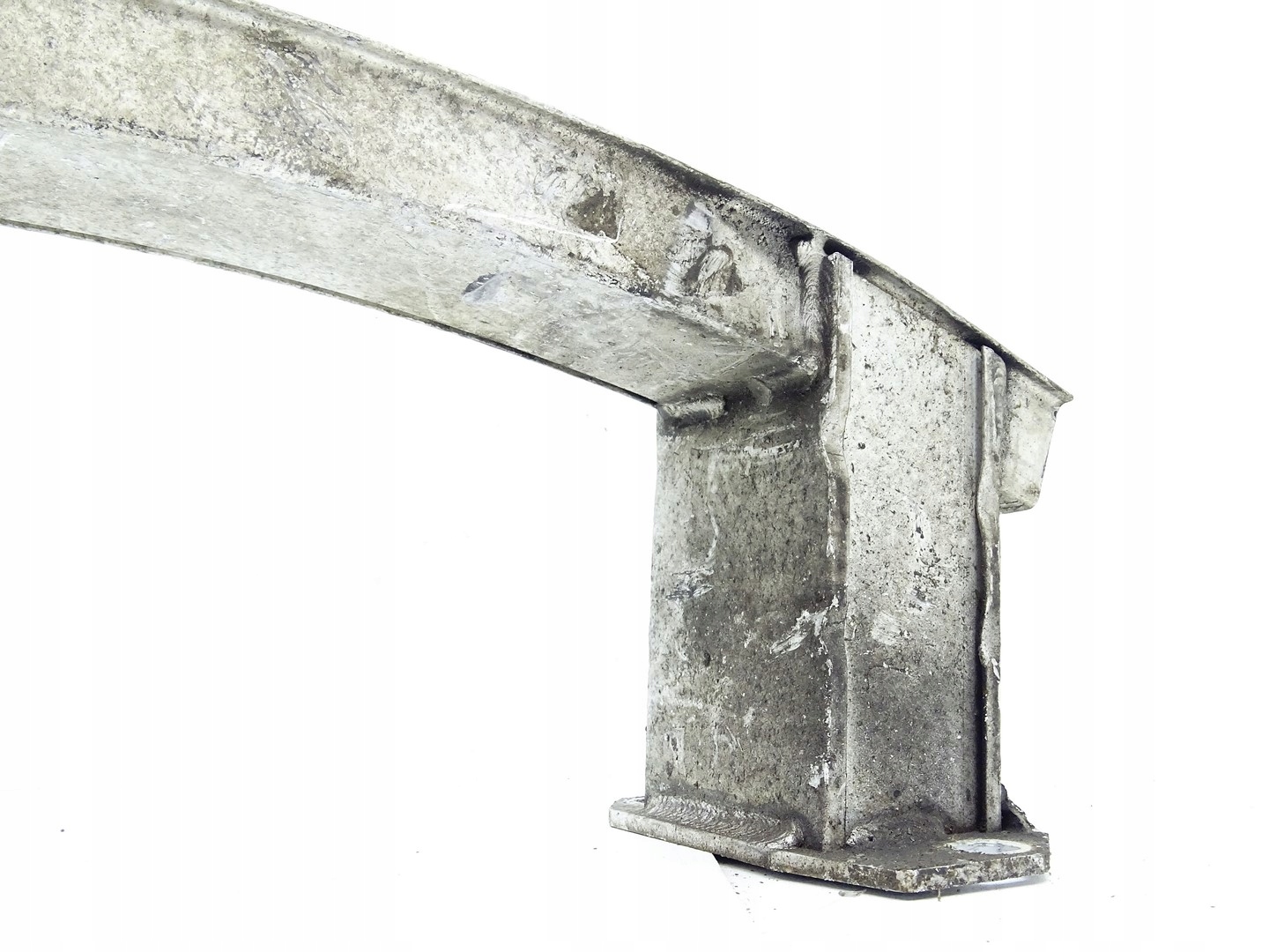 Audi Q3 8U etupuskurin palkki 8U0807109C