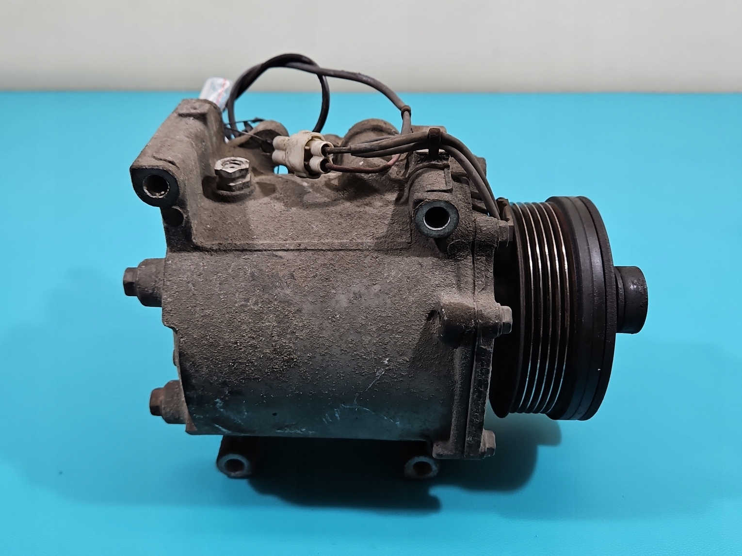 Compresseur climatisation Mitsubishi Grandis MR958135 MSC105CA image 3