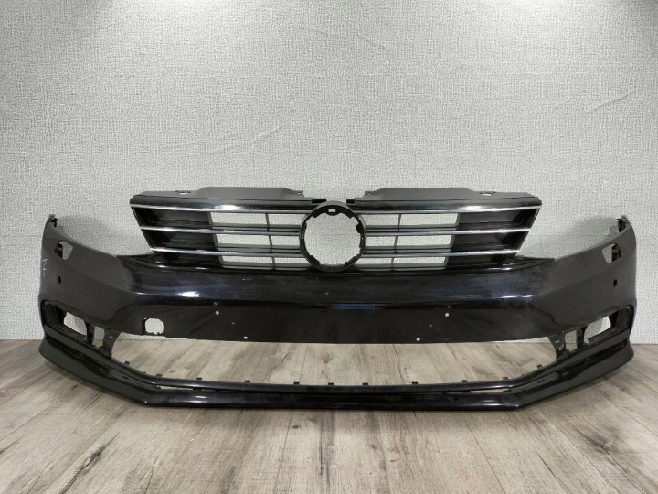 VW Jetta VI lift front bumper 5C6807217M