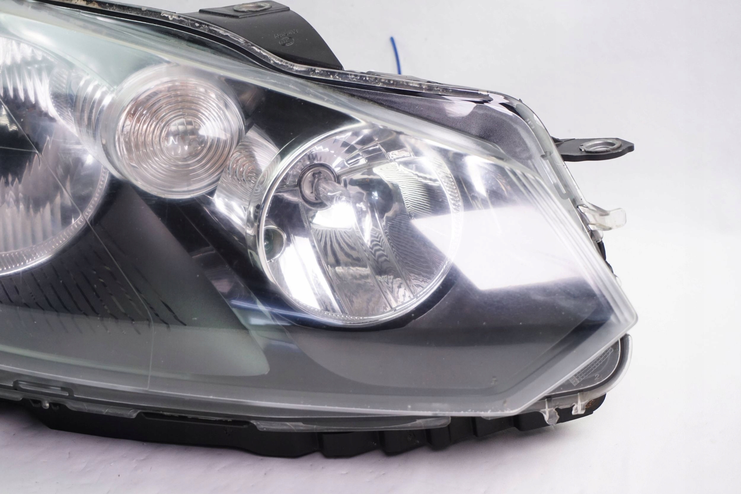 Front Right Headlight VW Golf VI 5K1941006M image 3