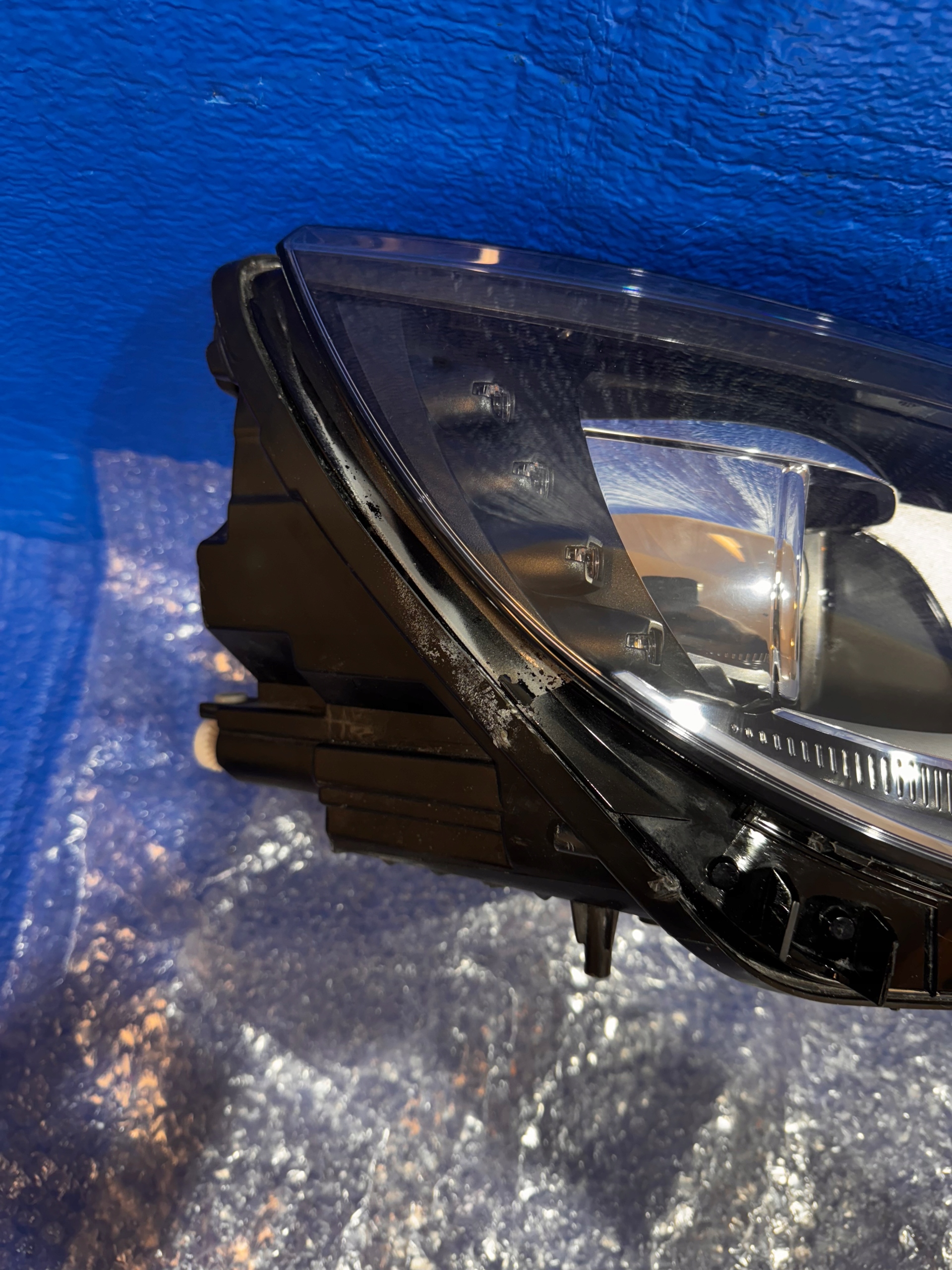 Oikea ajovalo VW Tiguan I LIFT 5N BI XENON LED 5N1941754
