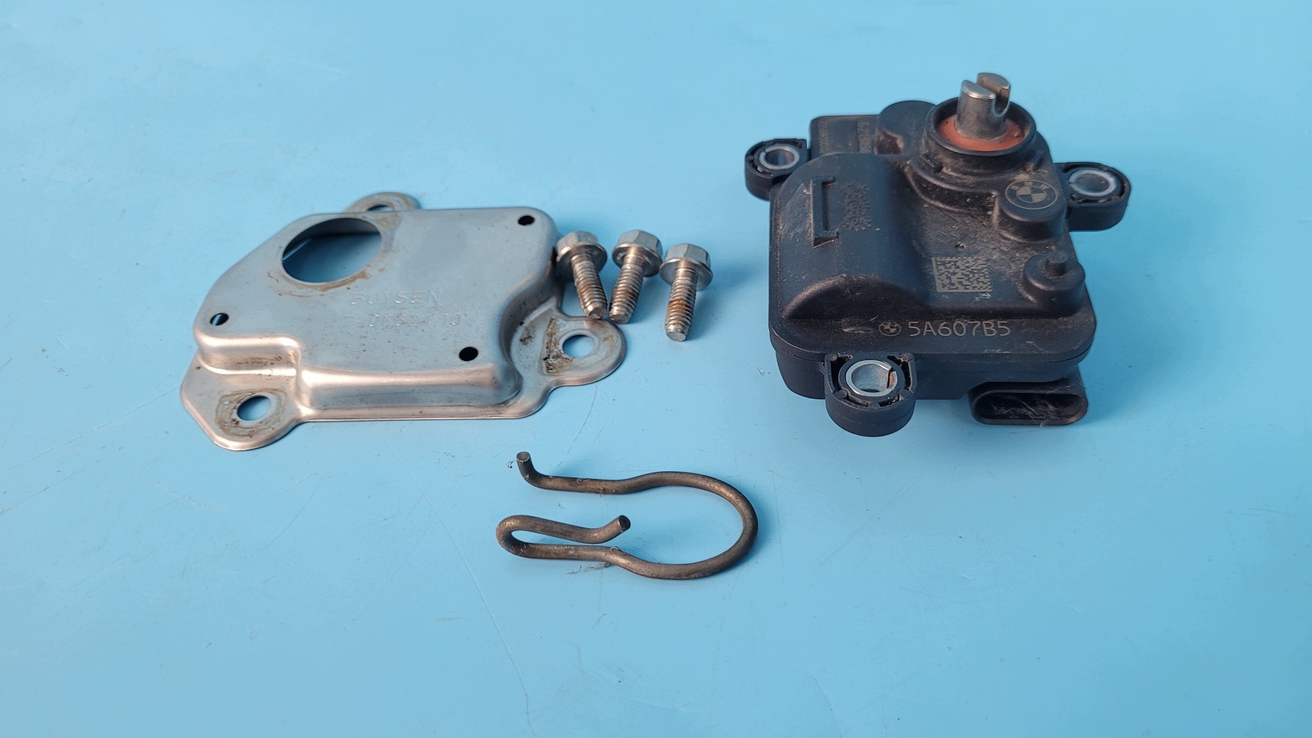 BMW 3 G20 G21 4 G22 G23 Motor de trampilla de escape activo 5A607B5 image 2