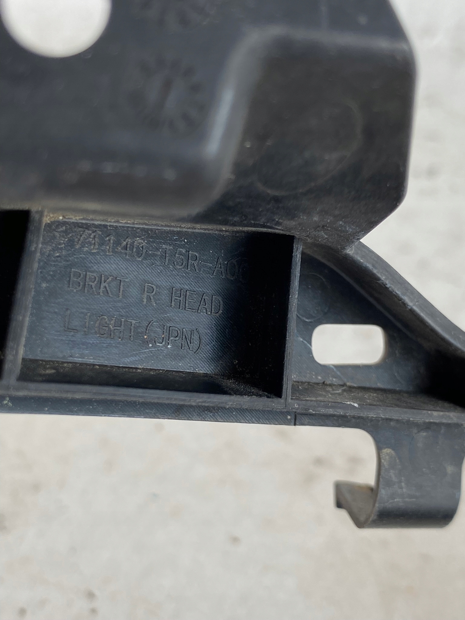 HONDA JAZZ IV 4 15- SUPPORT PHARE AVANT DROIT 71140-T5R-A00 image 3