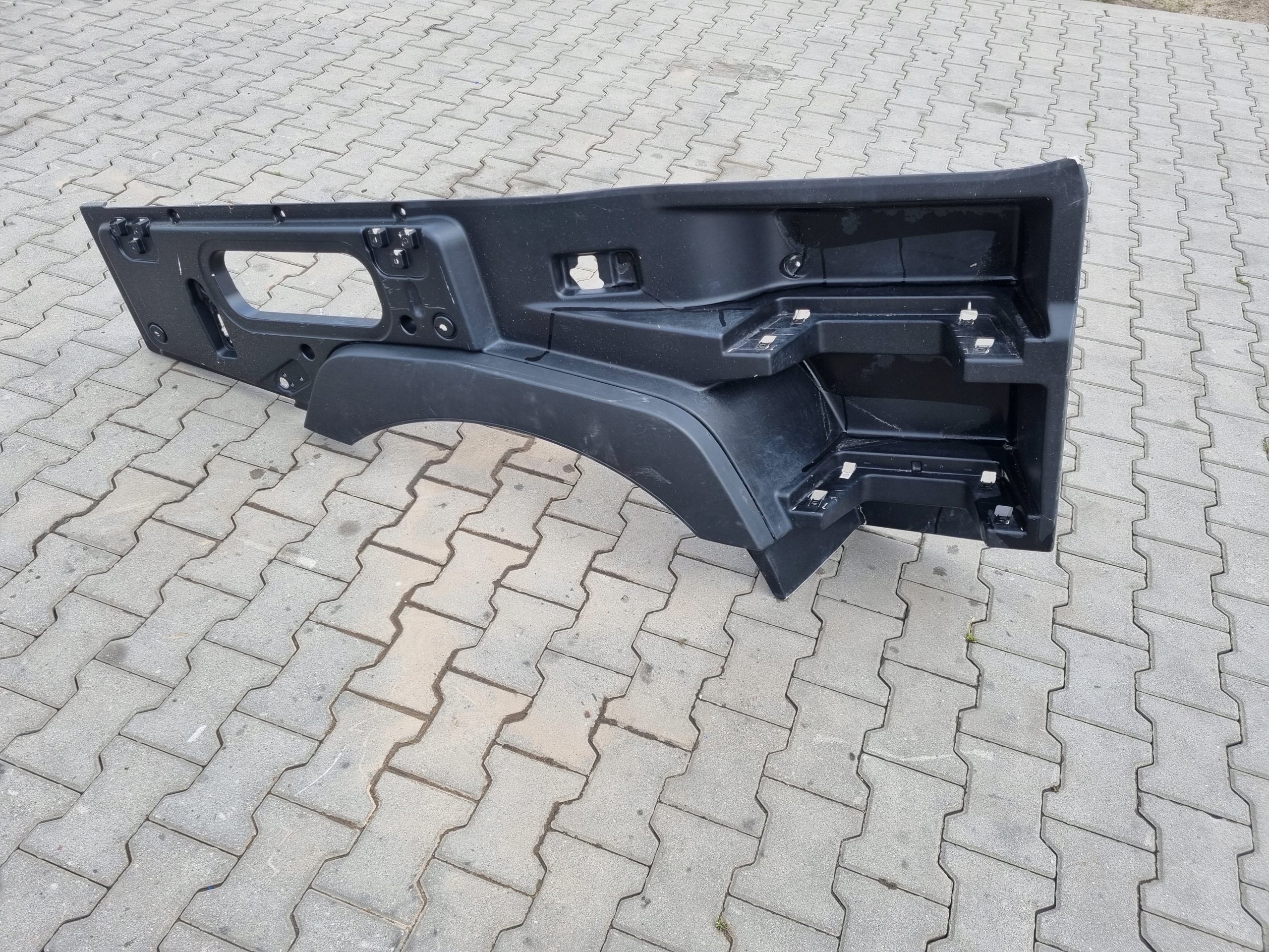 Upper Step Right Renault Gama T Range High 82575893 PRAWY image 2