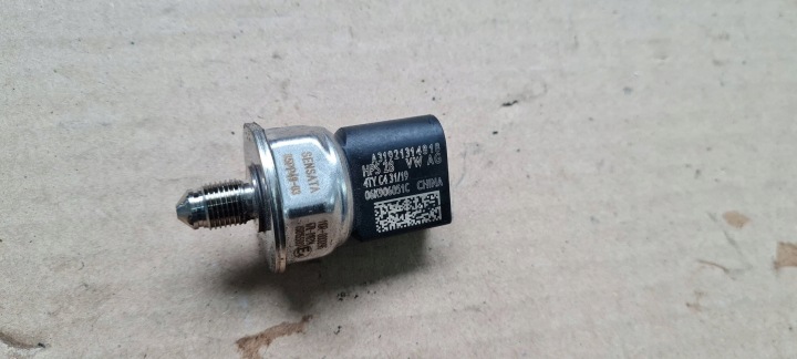 Q5 80A Kraftstoffdrucksensor 2.0 TFSI 06K906051C VW AUDI