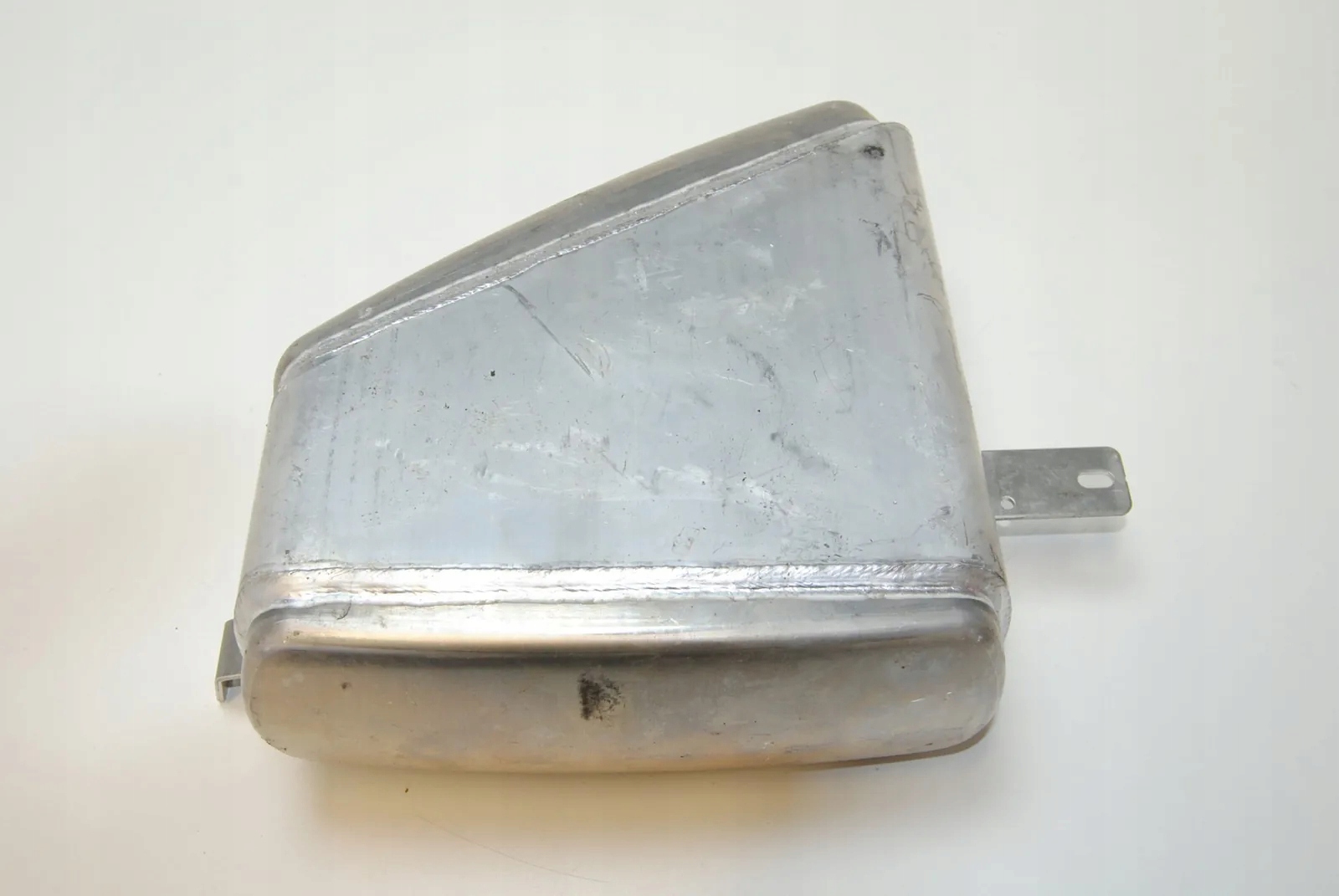 Ilmanpainelokotelo Audi Q7 4M 4M0616203D 4M0616203