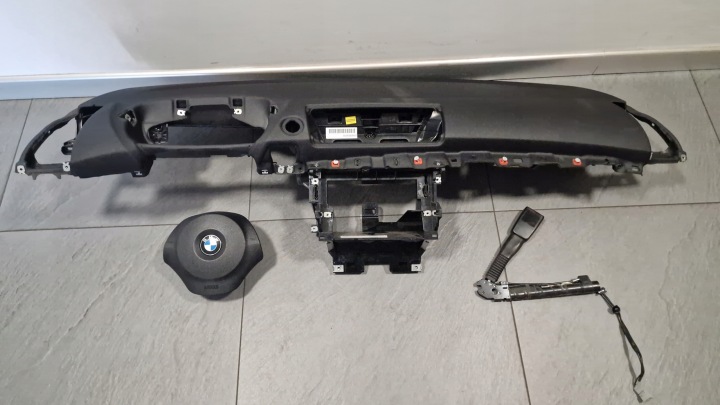 BMW E81 E82 E87 E88 kojelauta keskikonsoli ilmastointi