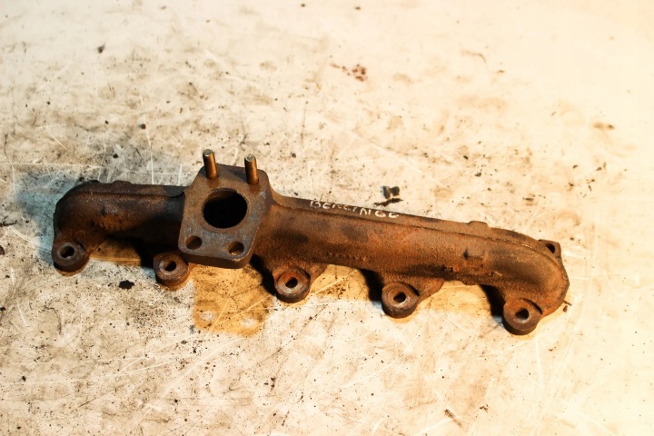 Colector de escape VOLVO S80 I (TS, XY) 30637787 13936329 2.4L gasolina