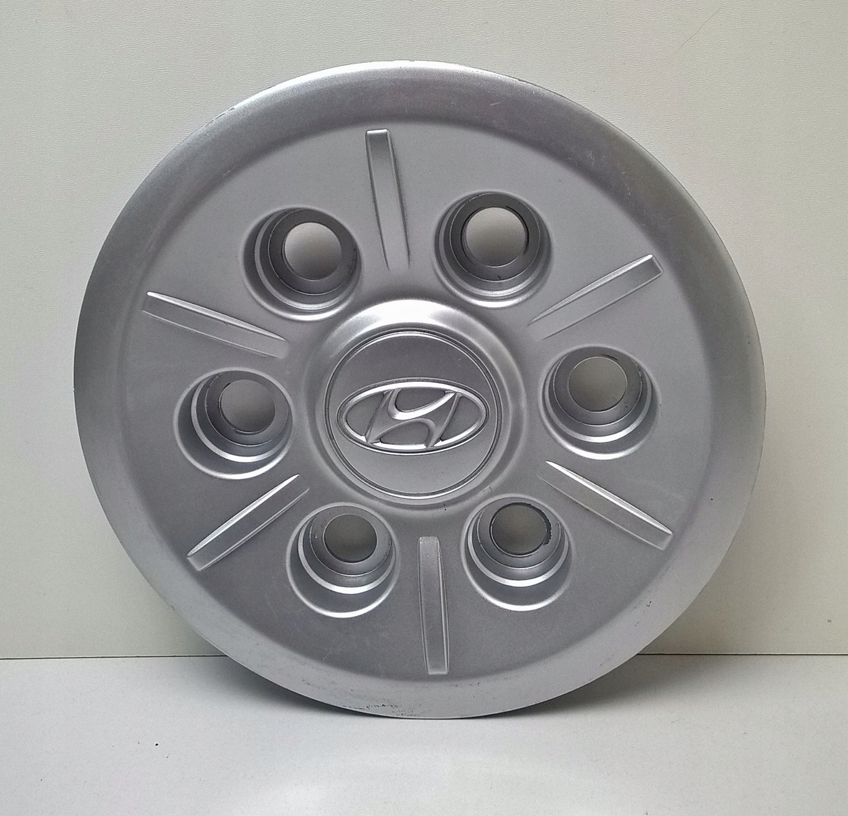 Hyundai H1 H300 H350 pyöränpölykapselit 16' OE 4 kpl 52960-4H000