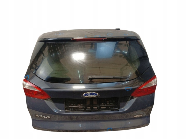 Tavaratilan luukku takana Ford Focus MK3 (2010-2014) farmari maalikoodi EB