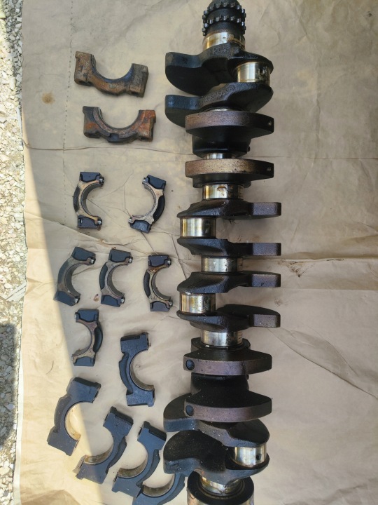 Kampiakseli Mercedes M103 W124 W126 R129 W201 3.0 bensa 103031058