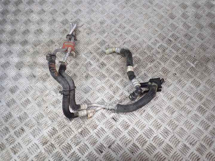 Tuyaux Durites Flexible Vanne Chauffage Ford Explorer 3.0 ST 2020-