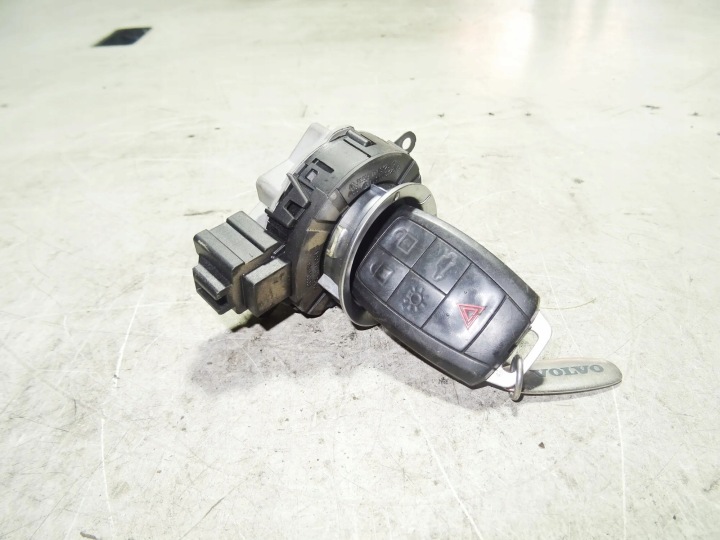 Contactslot VOLVO C30 921P0808 2.0L diesel 100kW 2008