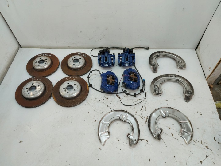 BMW 5 G60 530E Étriers disques avant arrière M-Pack 347mm jeu freins