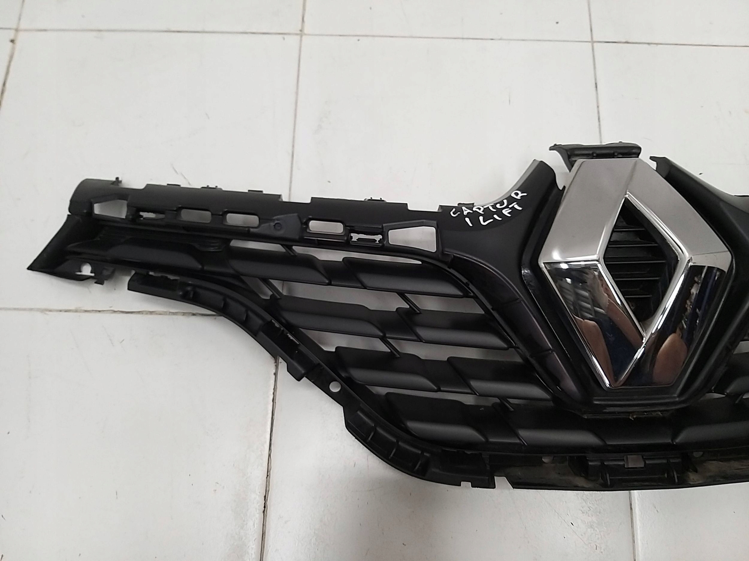 RENAULT CAPTUR I 1 LIFT 17-19 GRILLGITTER 623109707R image 3