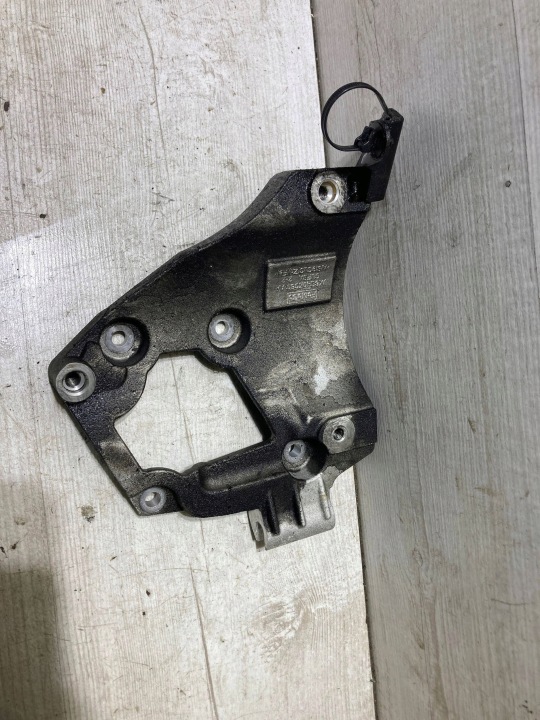 Ford Focus 2020 engine mount 1.5d