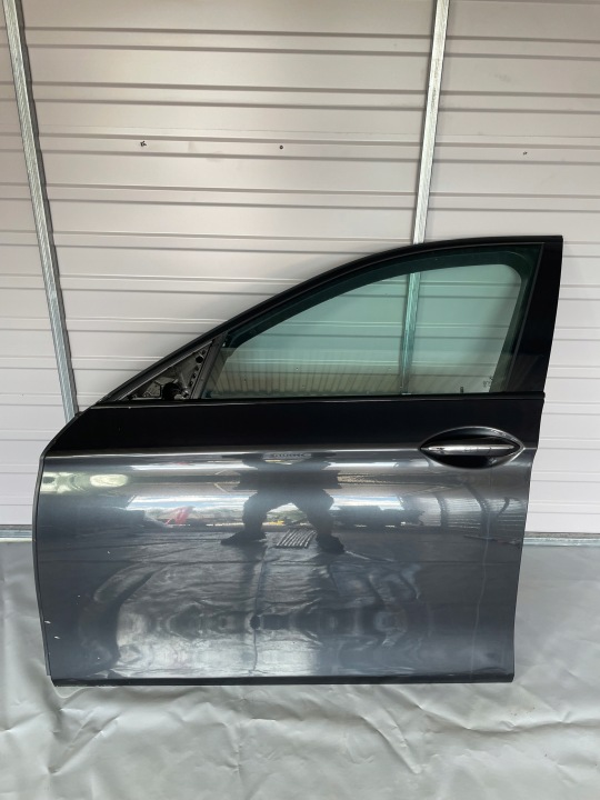 BMW F10 F11 vasen etuovi OE