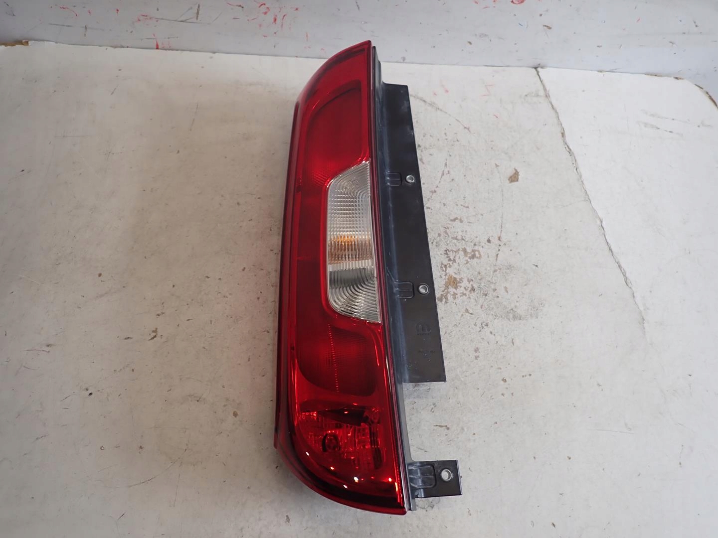 Lanterna traseira esquerda FIAT DOBLO II LIFT 2015- 52044718 image 2