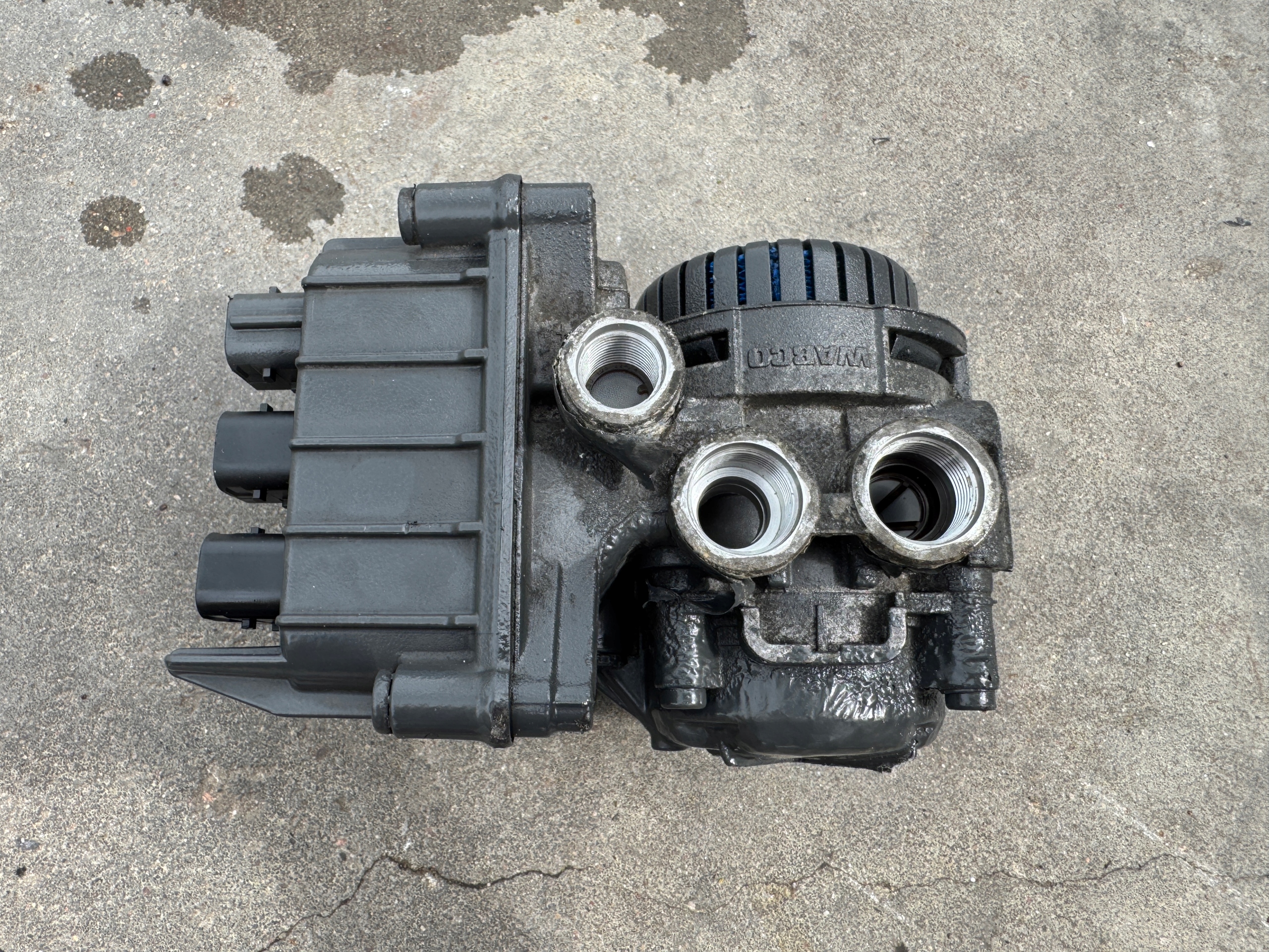 EBS-modulatorventil Mercedes Actros MP4 Arocs Antos Atego A0004297524 image 2