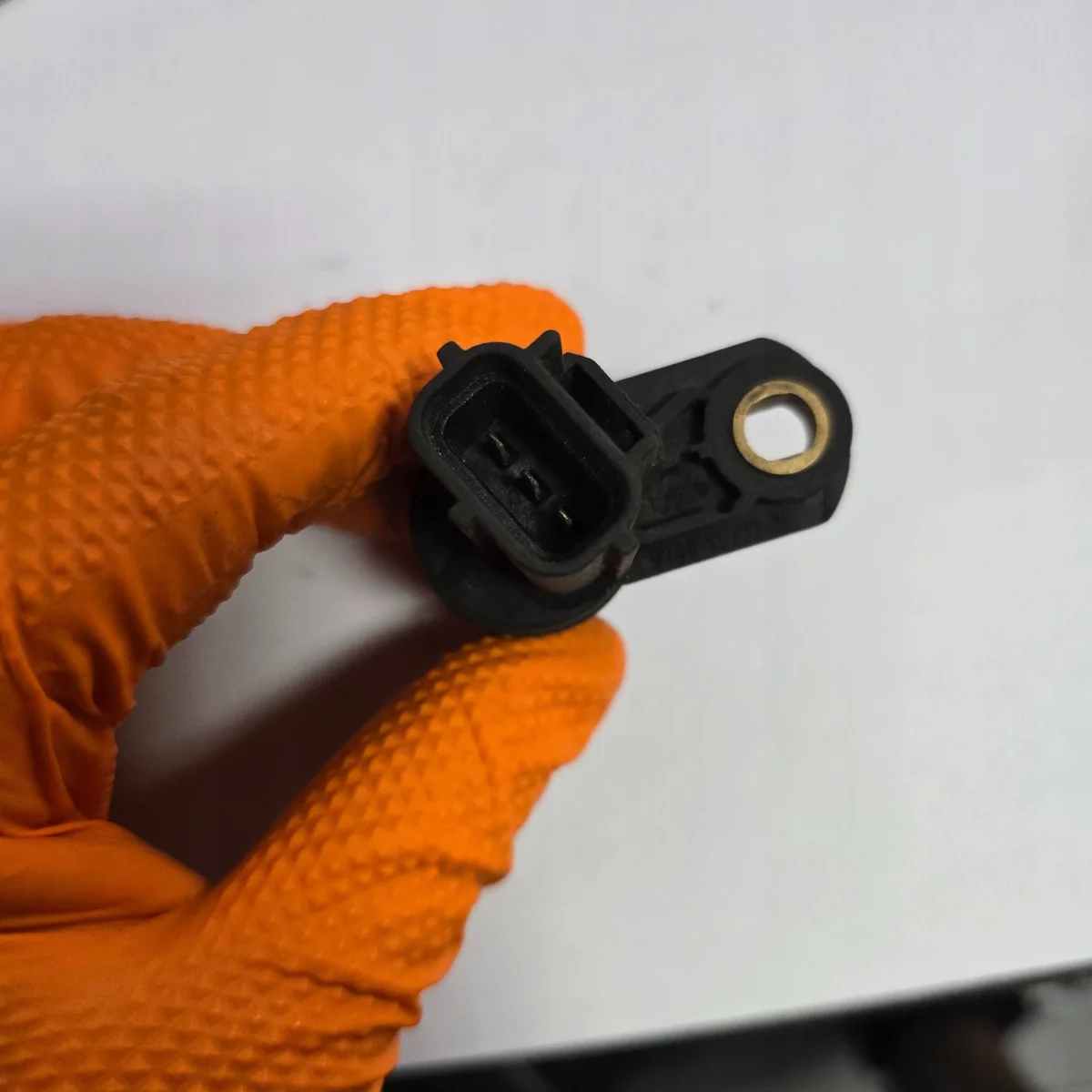 Ford Focus 2017 Camshaft Position Sensor 97BB9F731AE image 4