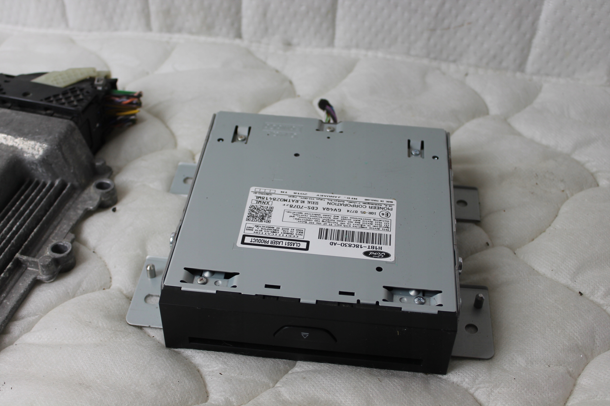 CD-wisselaar radiolezer Ford Fiesta MK8 VIII H1BT-18C830-AD image 2