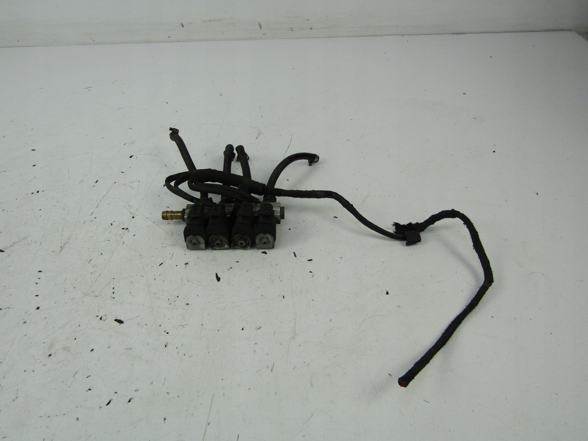 AUDI A4 B5 Multisoupape LPG AK-6-80741 image 3