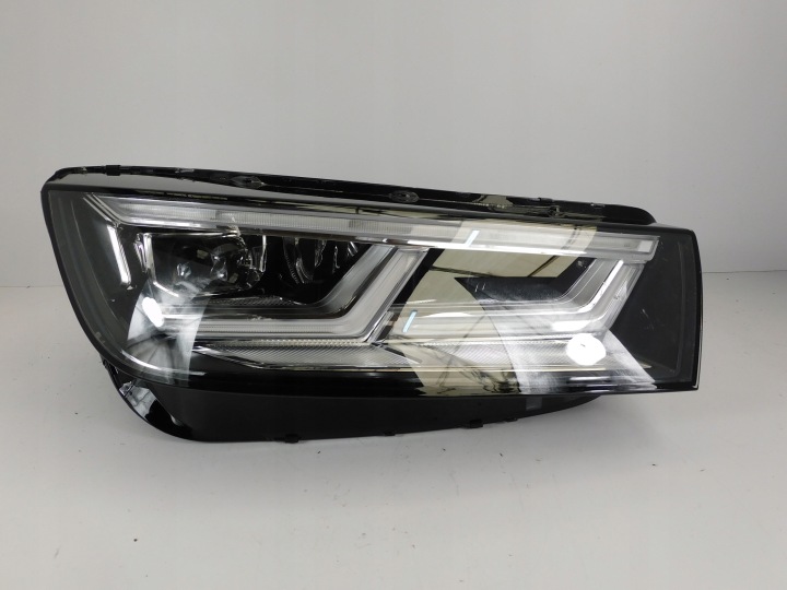 AUDI Q5 80A right matrix headlight 80A941784F 80A941036F complete no damage