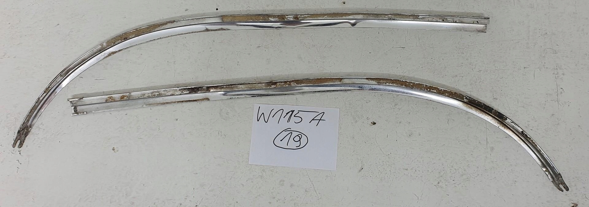Moldura inferior cromada parabrisas Mercedes W115 W114 image 6