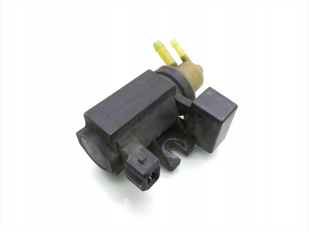 Vauxhall Corsa Pressure Valve 1.3 CDTI Diesel 70kW (95 HP) 55573801 2010 image 2
