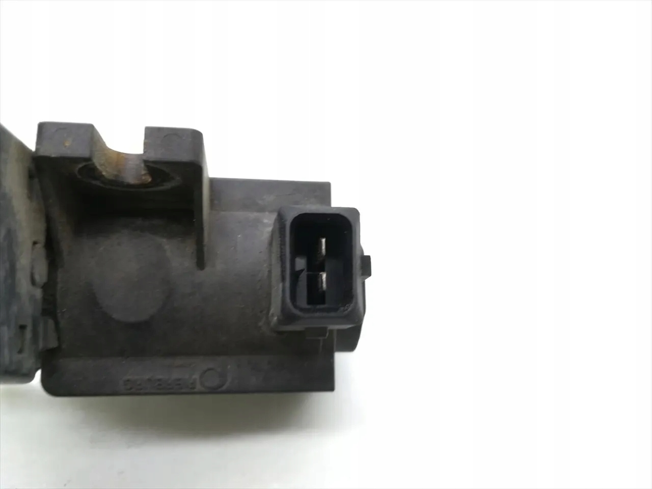Vauxhall Corsa Pressure Valve 1.3 CDTI Diesel 70kW (95 HP) 55573801 2010 image 3