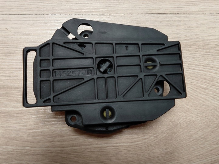 VOLVO S60 S80 V70 XC90 XC70 Right Mirror Adjustment Motor OE