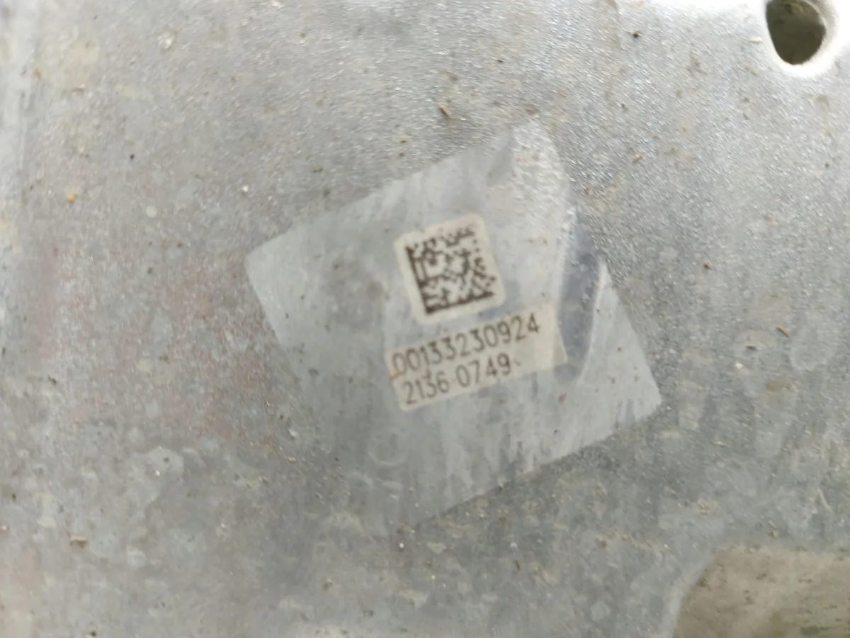 BMW i4 G26 AC Computer Bracket Used 100007199 image 5