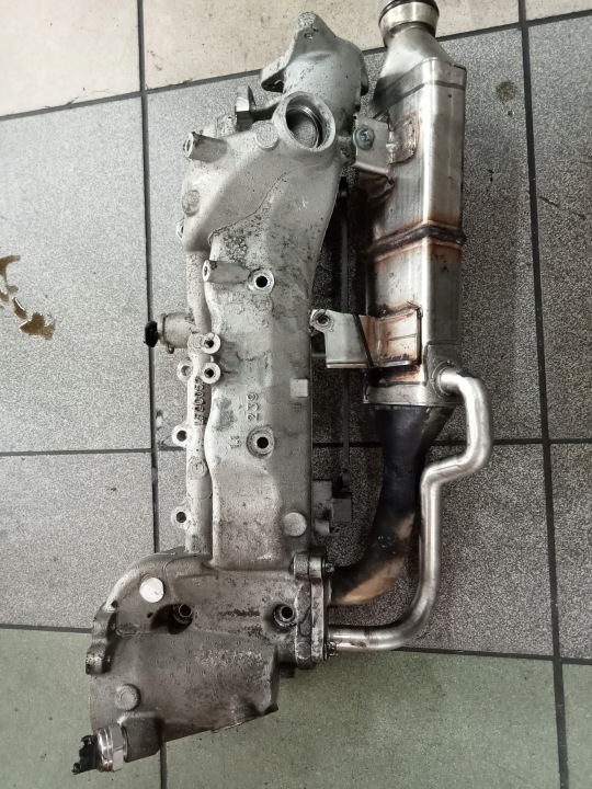 Intake Manifold MERCEDES-BENZ CLK (C209) A6420903537 3.0L diesel 165kW 2006