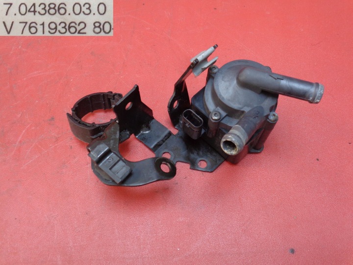 Water pump bracket Peugeot RCZ 1.6 Turbo 5F02 2012 V761936280